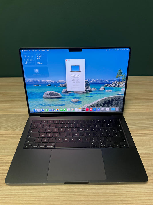 MacBook Pro 14-inch With M4 Chip 512GB | 16GB - Space Black (Pre-owned | B-Grade)