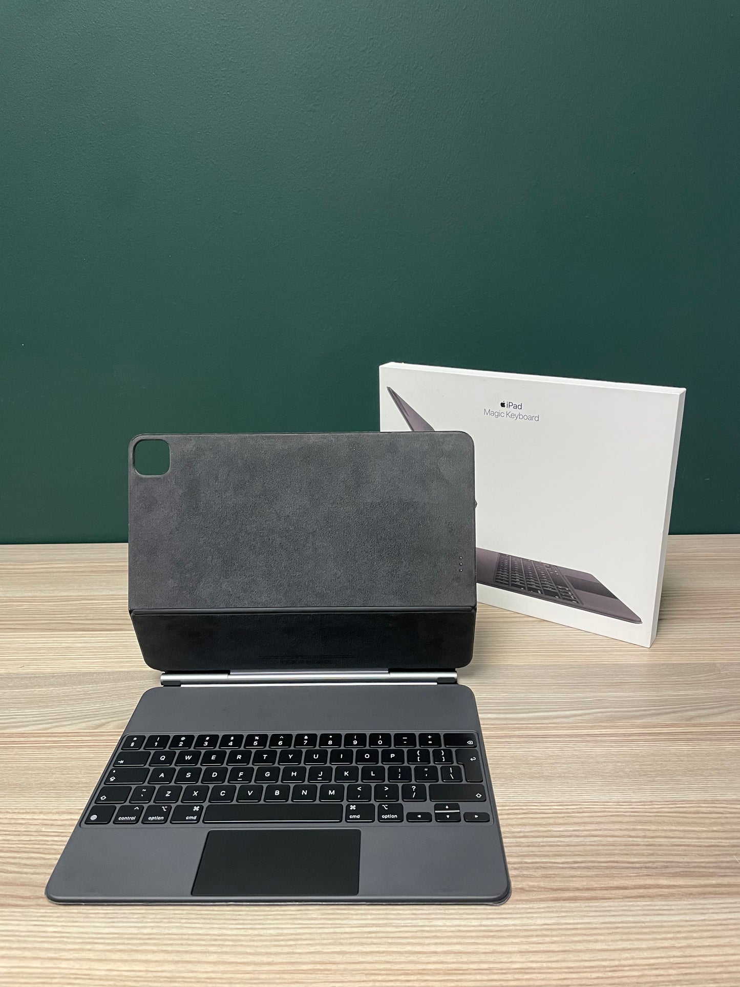 Magic Keyboard for iPad Pro 12.9-inch - (Pre-owned | B-Grade)
