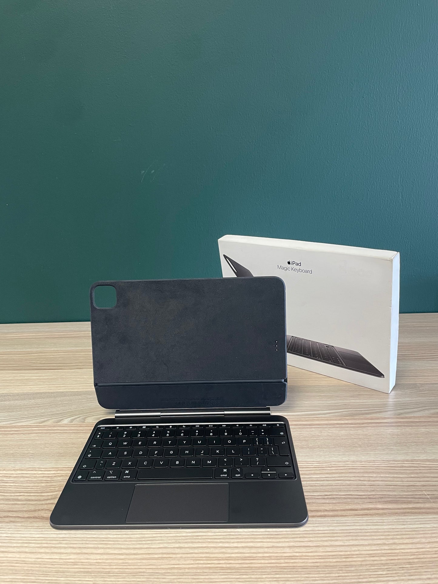 Magic Keyboard for iPad Pro 11-inch Black - (Pre-owned | A-Grade)
