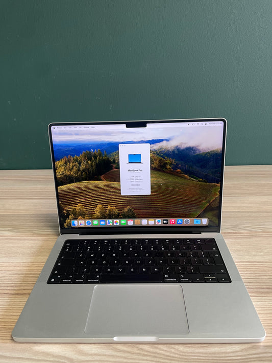 MacBook Pro 14-inch With M3 Chip 512GB - Silver (Pre-owned | B-Grade)