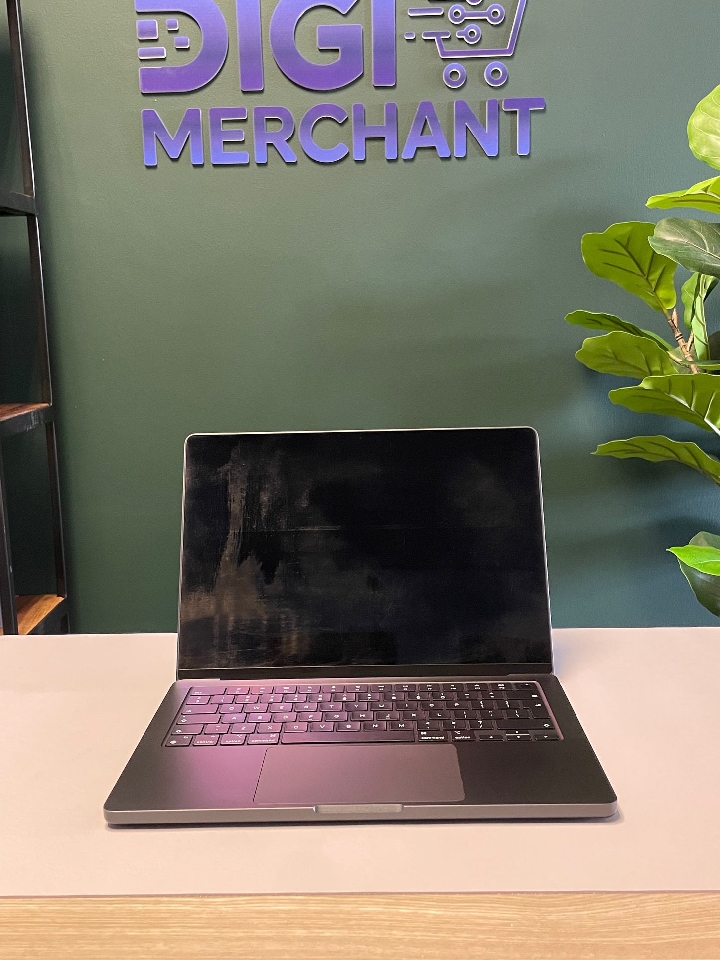 Apple MacBook Pro 14-inch With M4 Chip 512GB | 16GB - Space Black (Pre-owned | B-Grade)