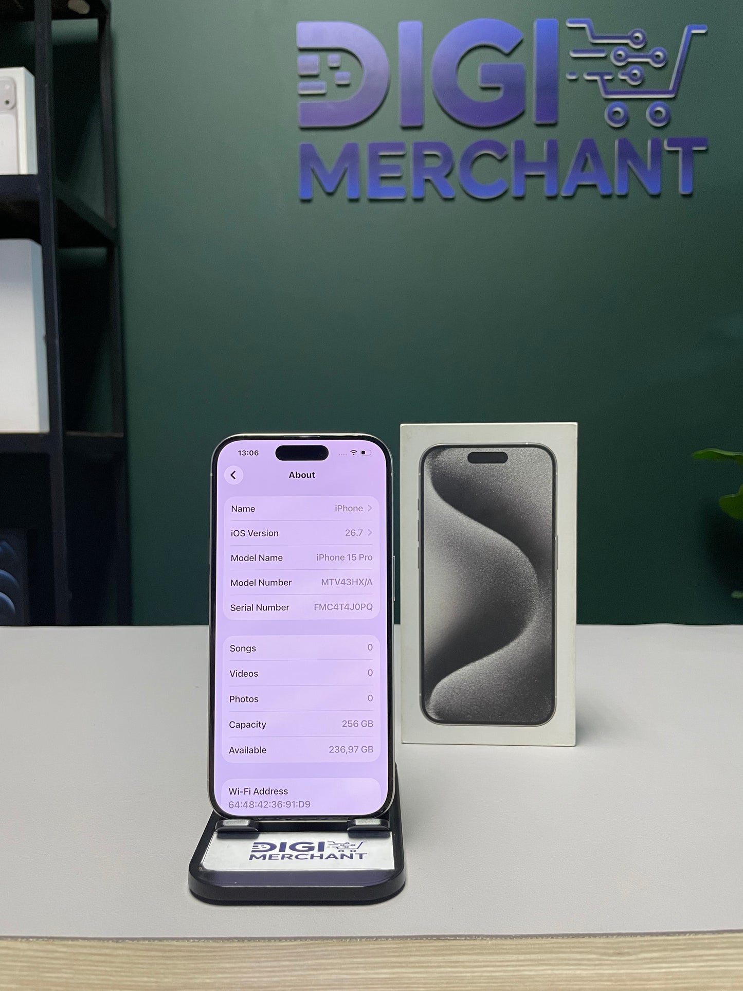 iPhone 15 Pro 256GB - White Titanium (Pre-owned | A-Grade)