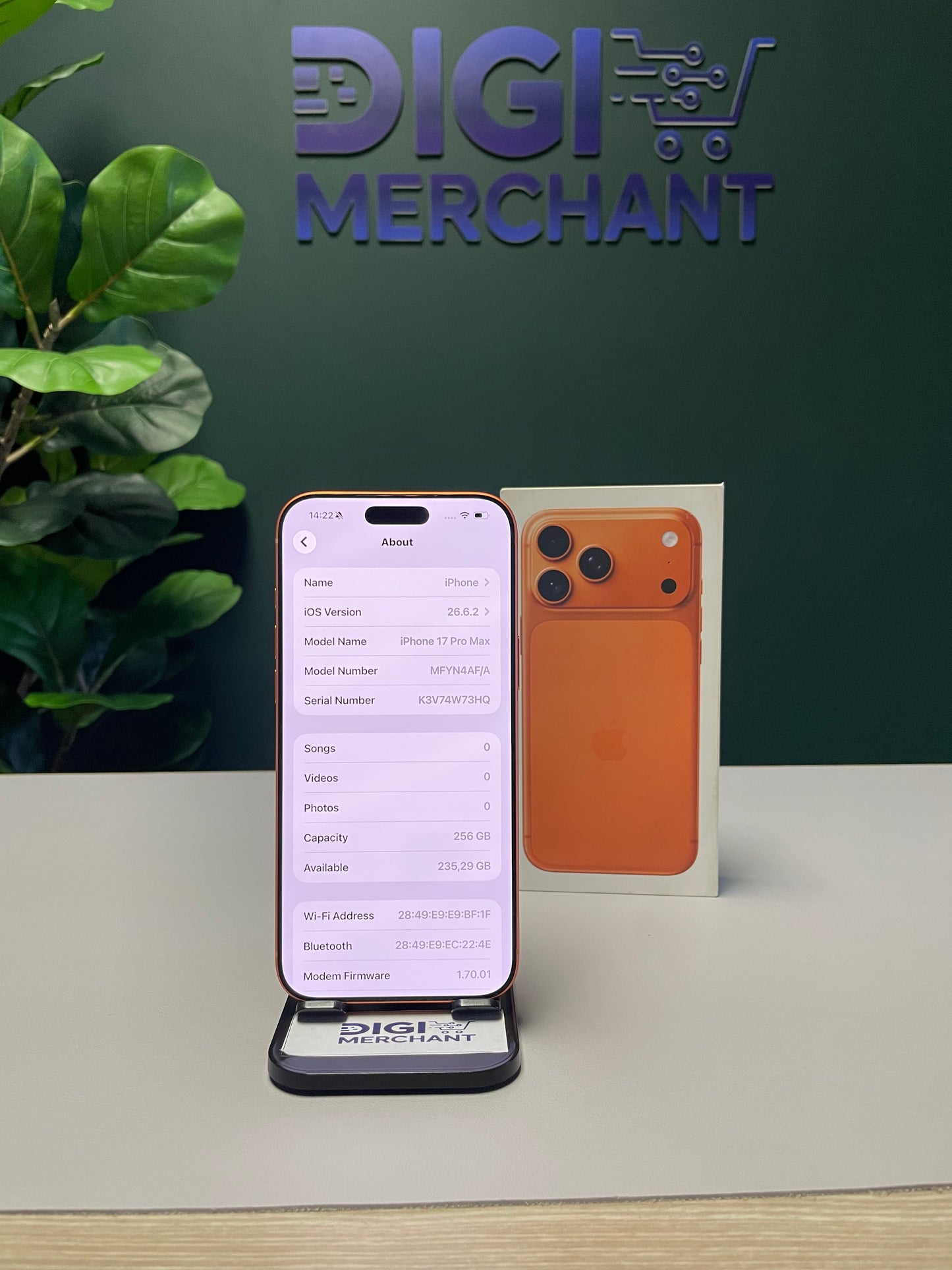 iPhone 17 Pro Max 256GB - Cosmic Orange (Pre-owned | A-Grade)