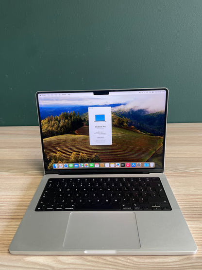 Apple MacBook Pro 14-inch With M3 Chip 512GB - Silver (Pre-owned | B-Grade)