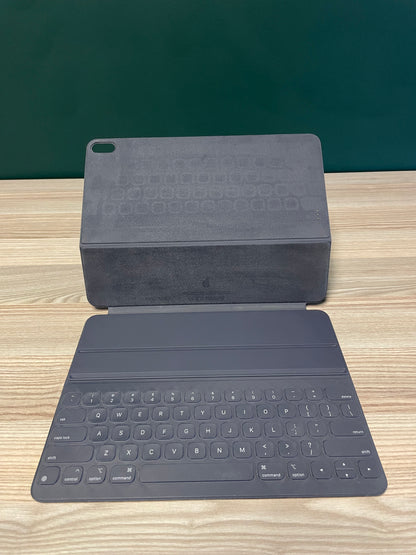 Apple Smart Keyboard Folio for iPad Pro 12.9-inch - (Pre-owned | B-Grade)