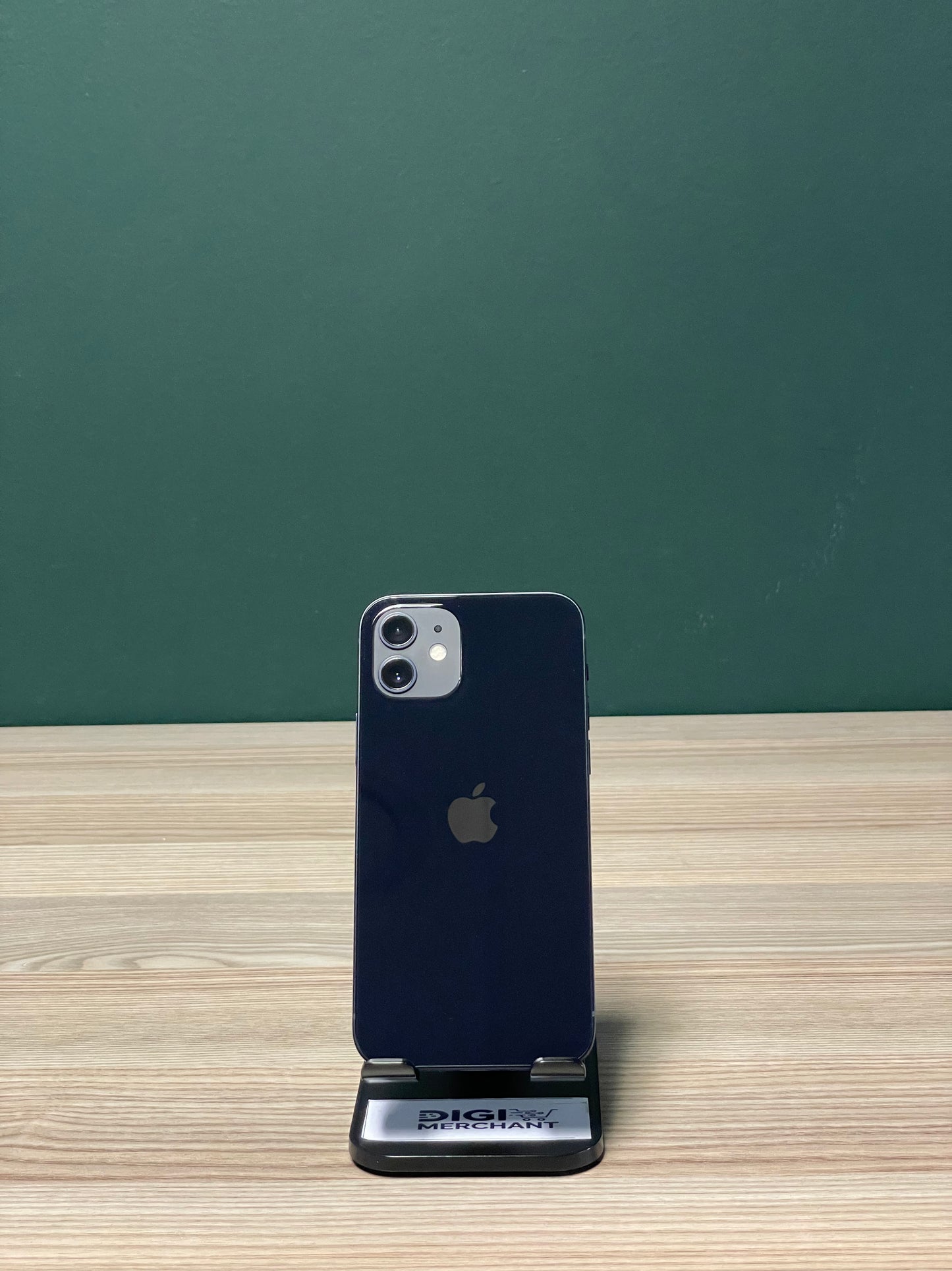 Apple iPhone 12 64GB - Black (Pre-owned | B-Grade)