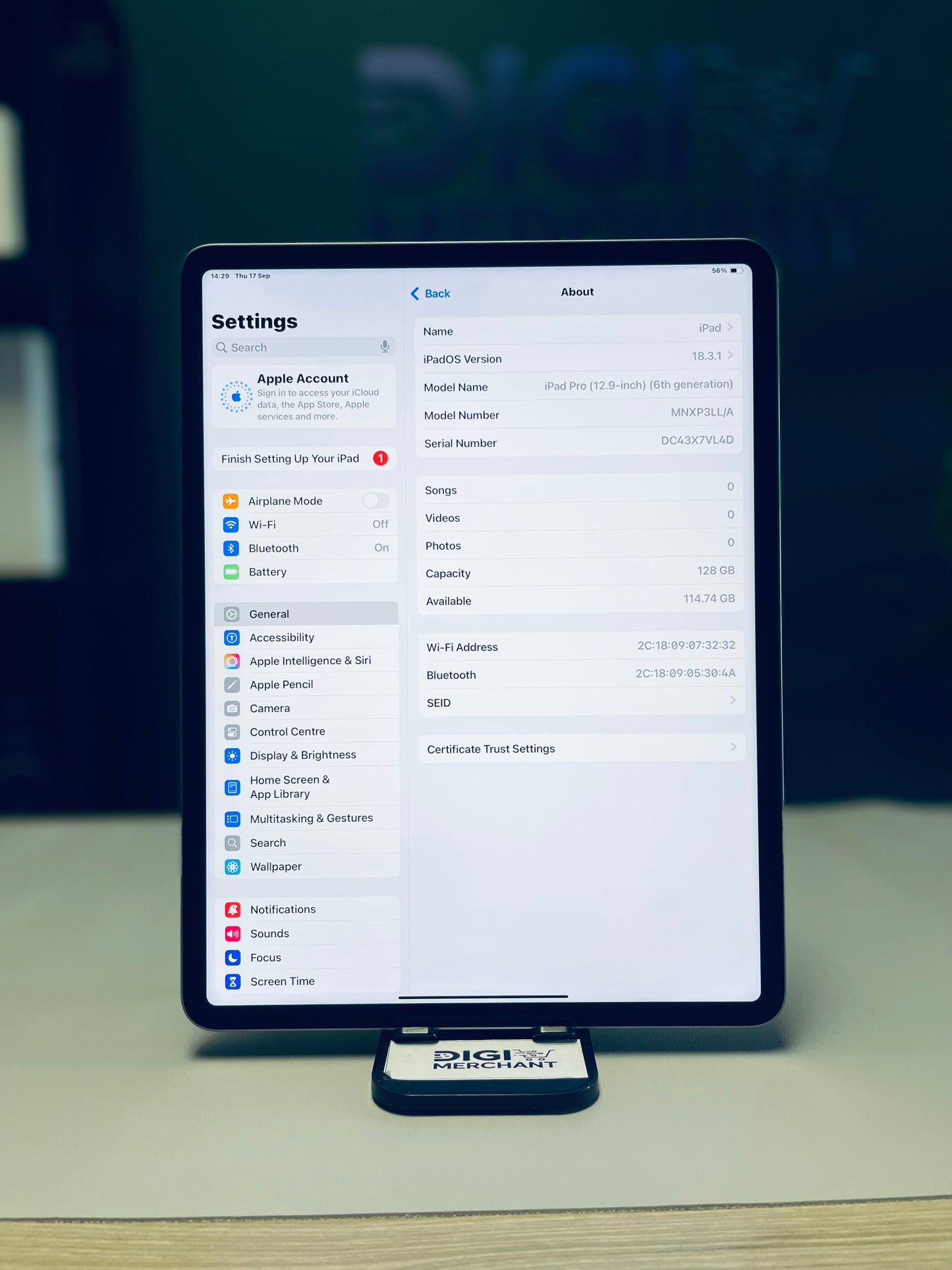 Apple iPad Pro 12.9-inch M2 | Wi-Fi | 128gb - Space Grey (Pre-owned | A-Grade)