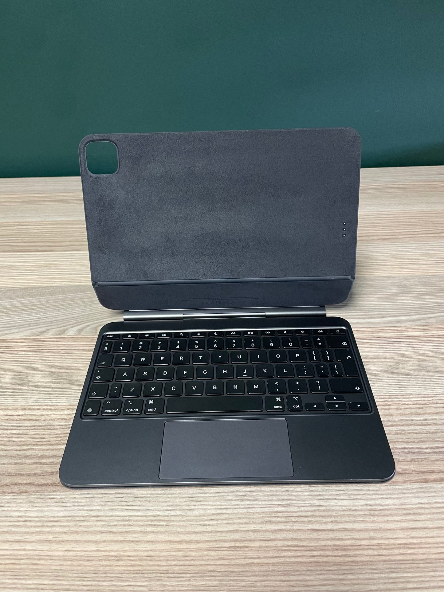 Magic Keyboard for iPad Pro 11-inch Black - (Pre-owned | B-Grade)