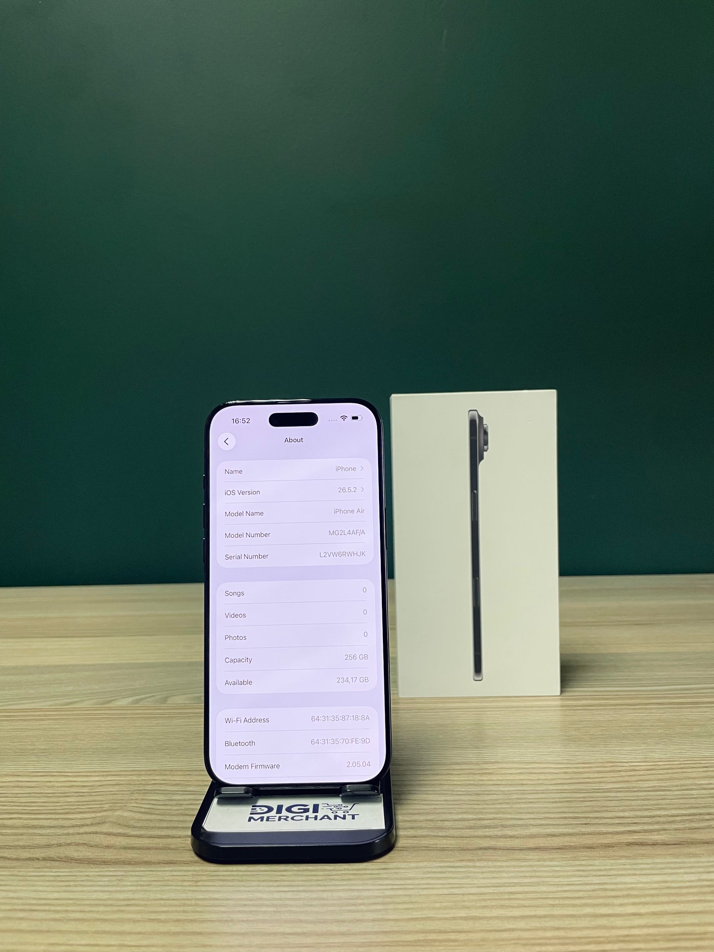 iPhone Air 256GB - Space Black (Pre-owned | A-Grade)