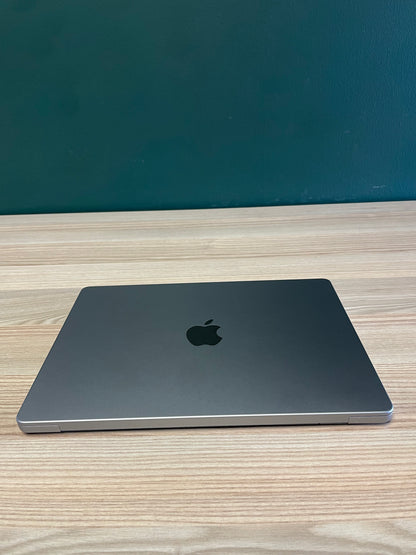 MacBook Pro 14-inch With M3 Chip 1TB - Space Grey (Pre-owned | B-Grade)