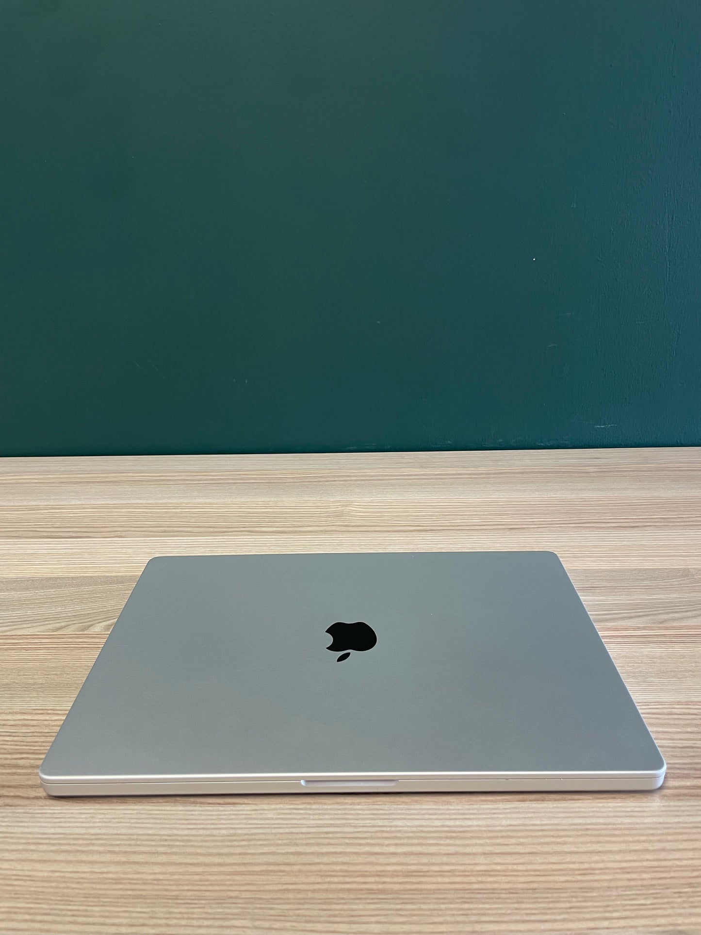 MacBook Pro 16-inch With M1 Pro Chip 512GB | 16GB - Silver  (Pre-owned | B-Grade)