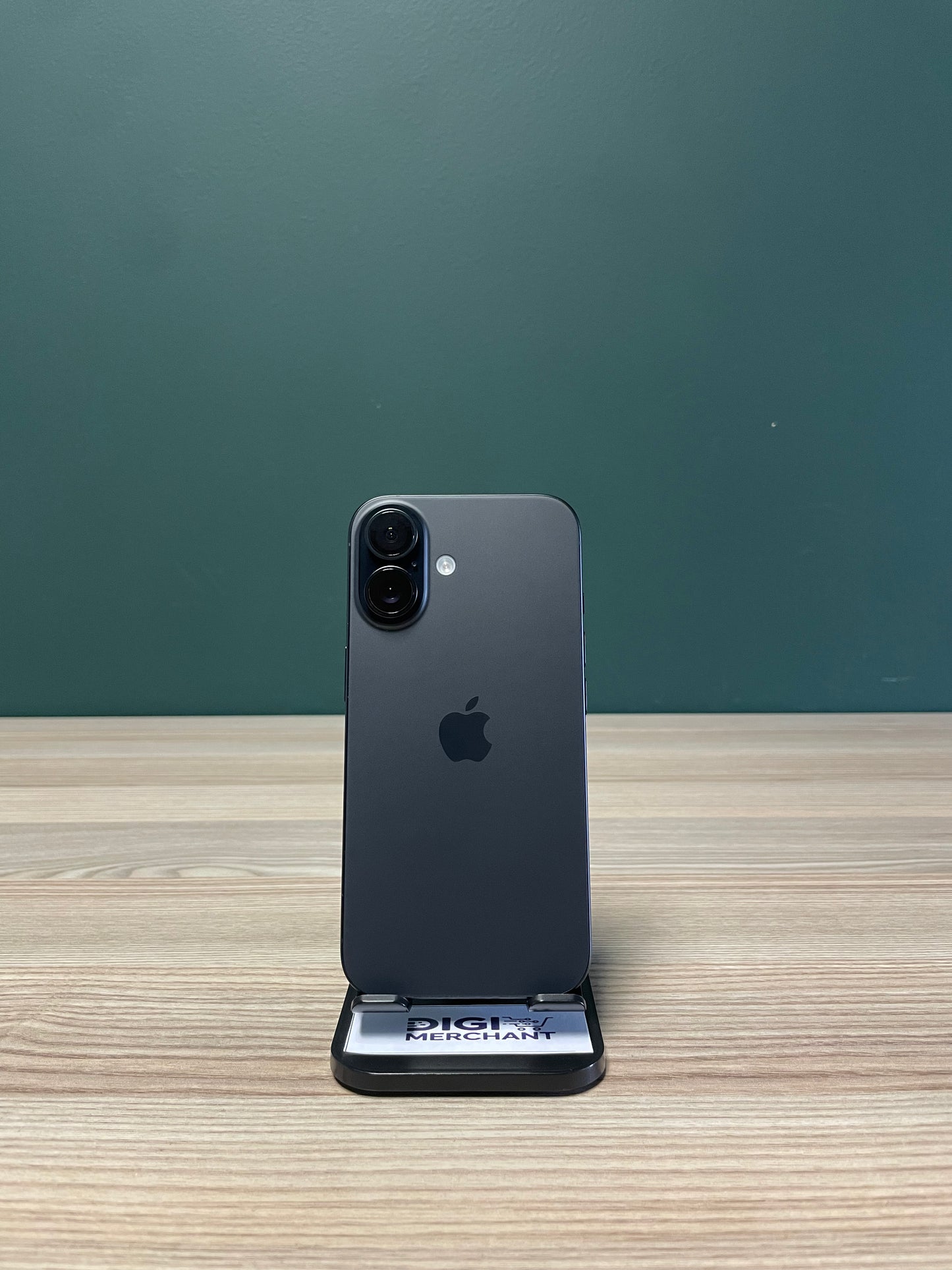 iPhone 16 128GB - Black (Pre-owned | A-Grade)