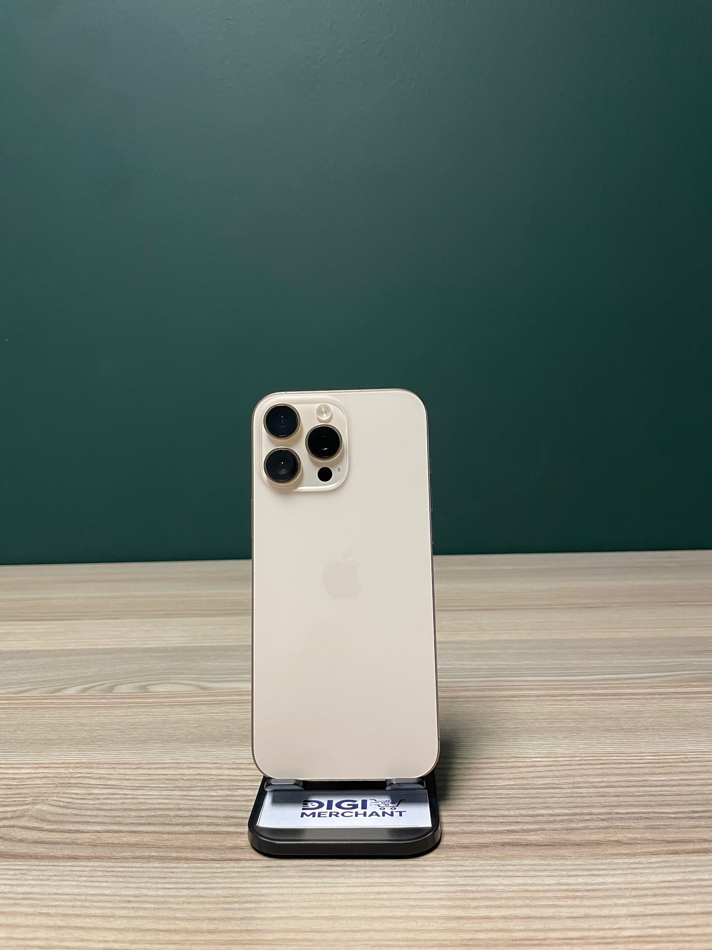 iPhone 16 Pro Max 256GB - Desert Titanium (Pre-owned | B-Grade iPhone 16 Pro Max 256GB - Desert Titanium (Pre-owned | B-Grade