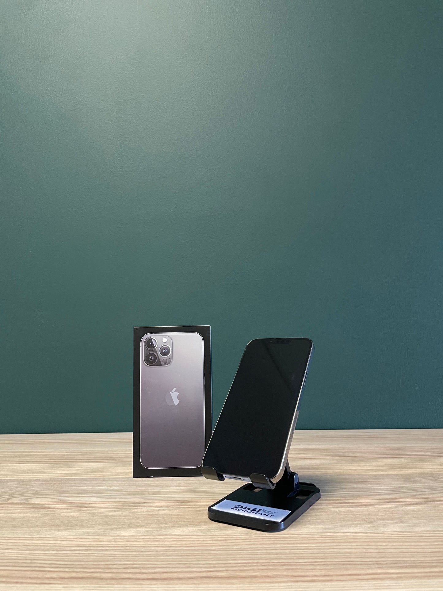iPhone 13 Pro Max 128GB - Graphite (Pre-owned | B-Grade)