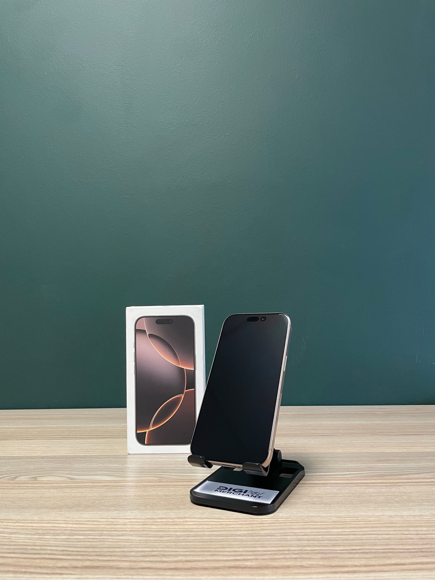 iPhone 16 Pro 128GB - Desert Titanium (Pre-owned | A-Grade)