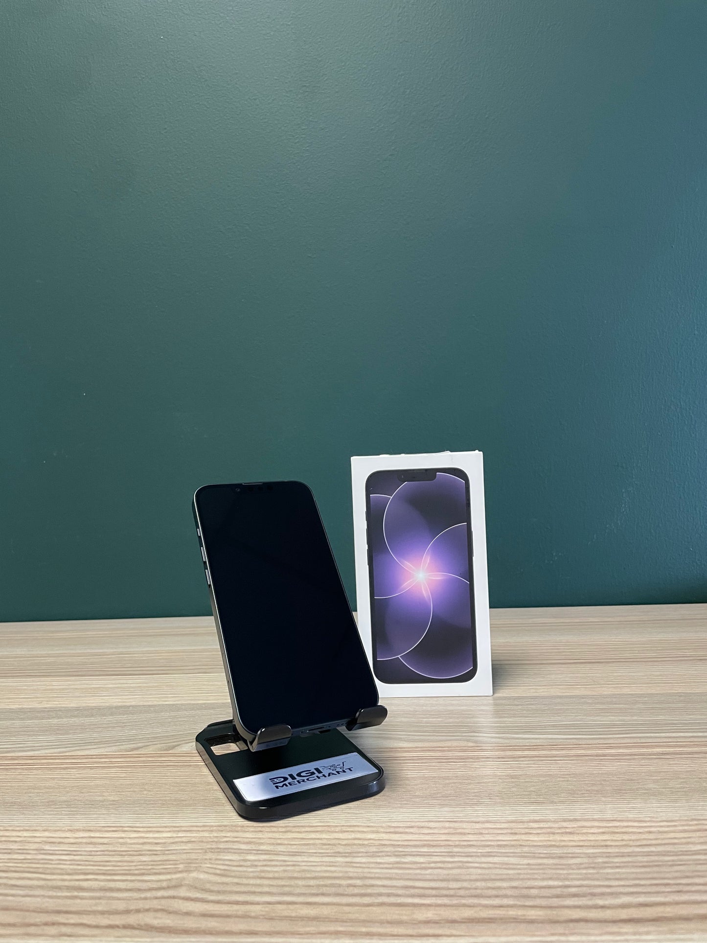 iPhone 17e 256GB - Black (Pre-owned | A-Grade)