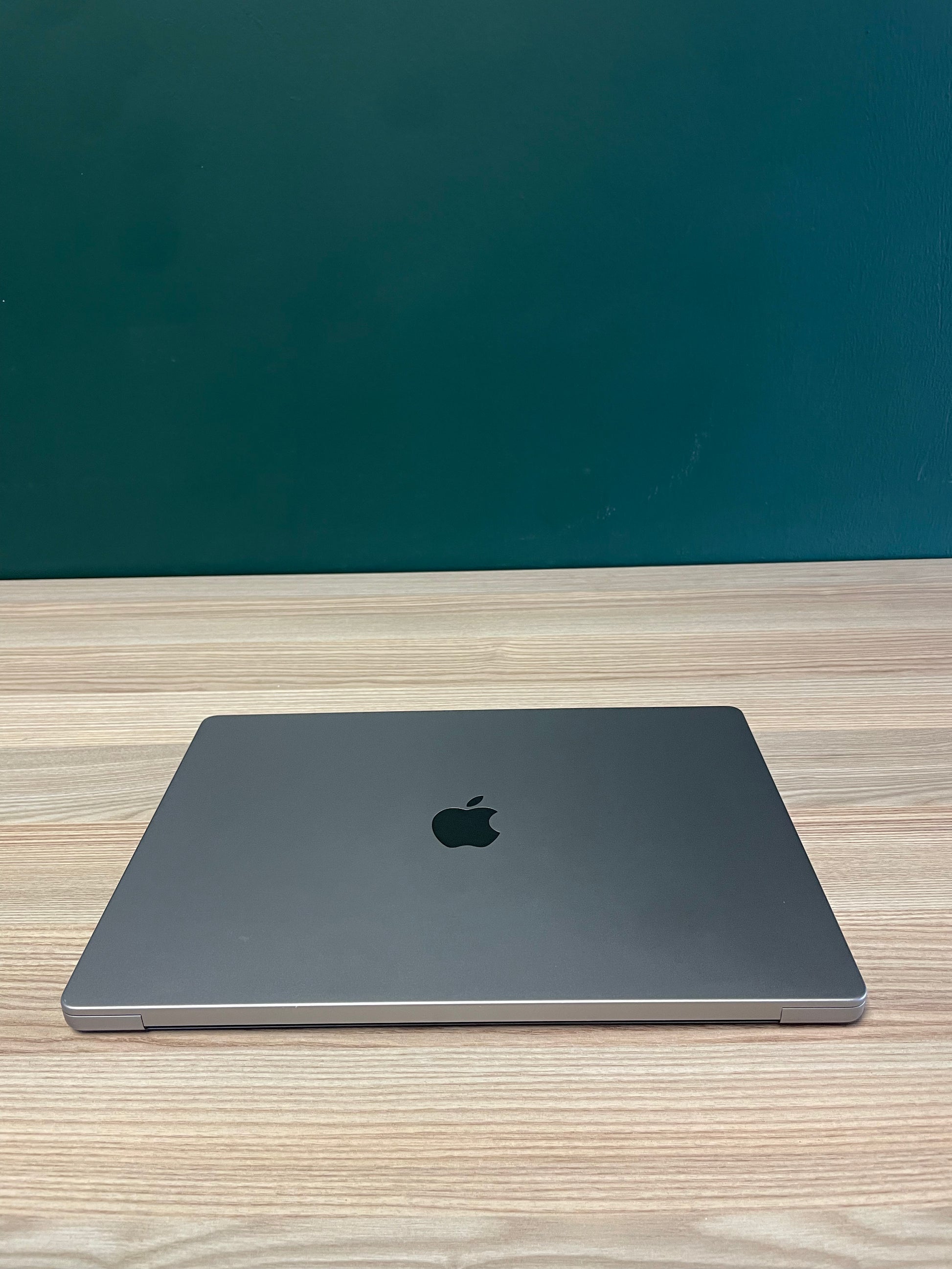 MacBook M1 Pro 16-inch 512GB | 16GB - Space Grey (Pre-owned