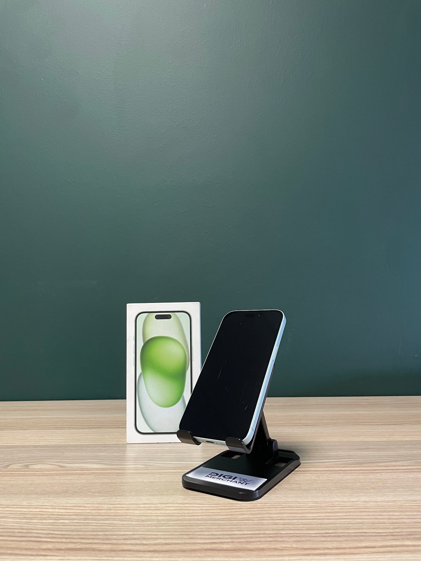 iPhone 15 128GB - Green (Pre-owned | B-Grade)