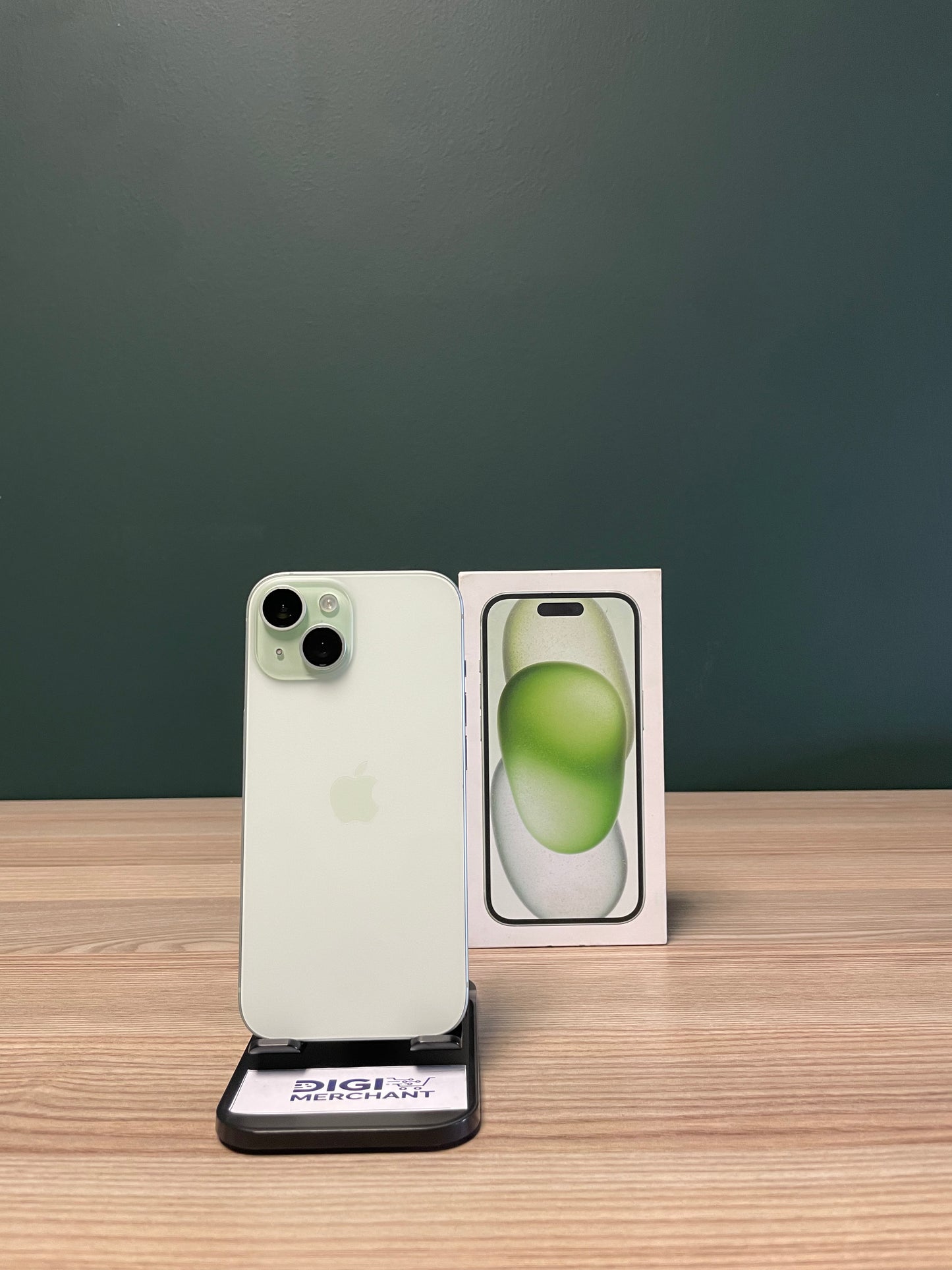 iPhone 15 128GB - Green (Pre-owned | B-Grade)