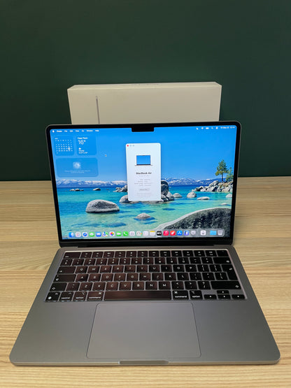 MacBook Air 13-inch | M3 Chip | 256GB | 8GB - Space Grey (Pre-owned | B-Grade)