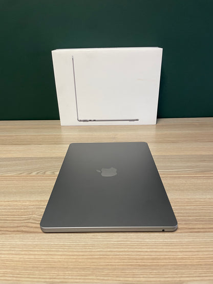 MacBook Air 13-inch | M3 Chip | 256GB | 8GB - Space Grey (Pre-owned | B-Grade)