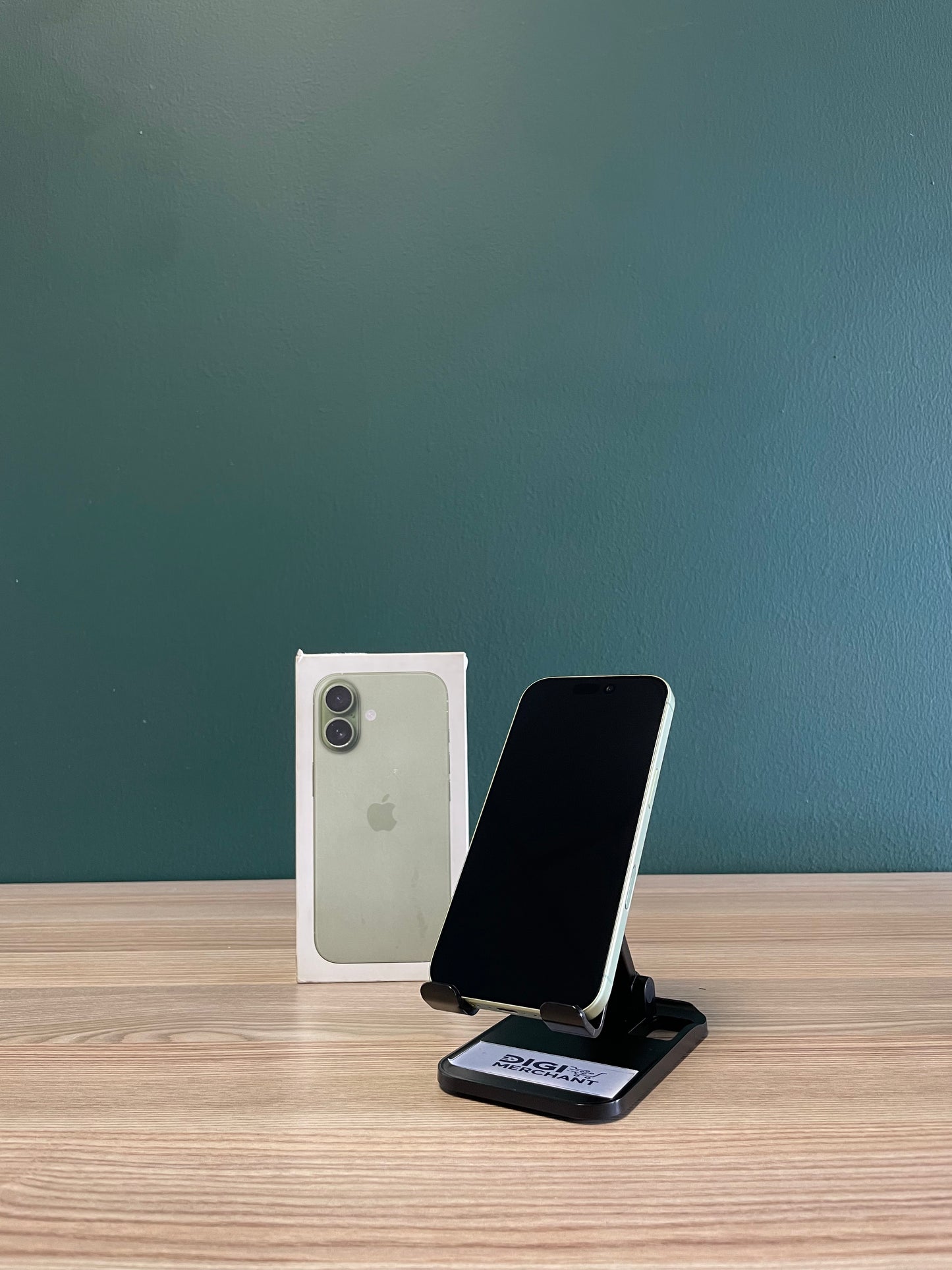 iPhone 17 256GB - Sage (Pre-owned | A-Grade)