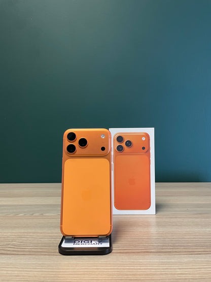 iPhone 17 Pro Max 256GB - Cosmic Orange (Pre-owned)