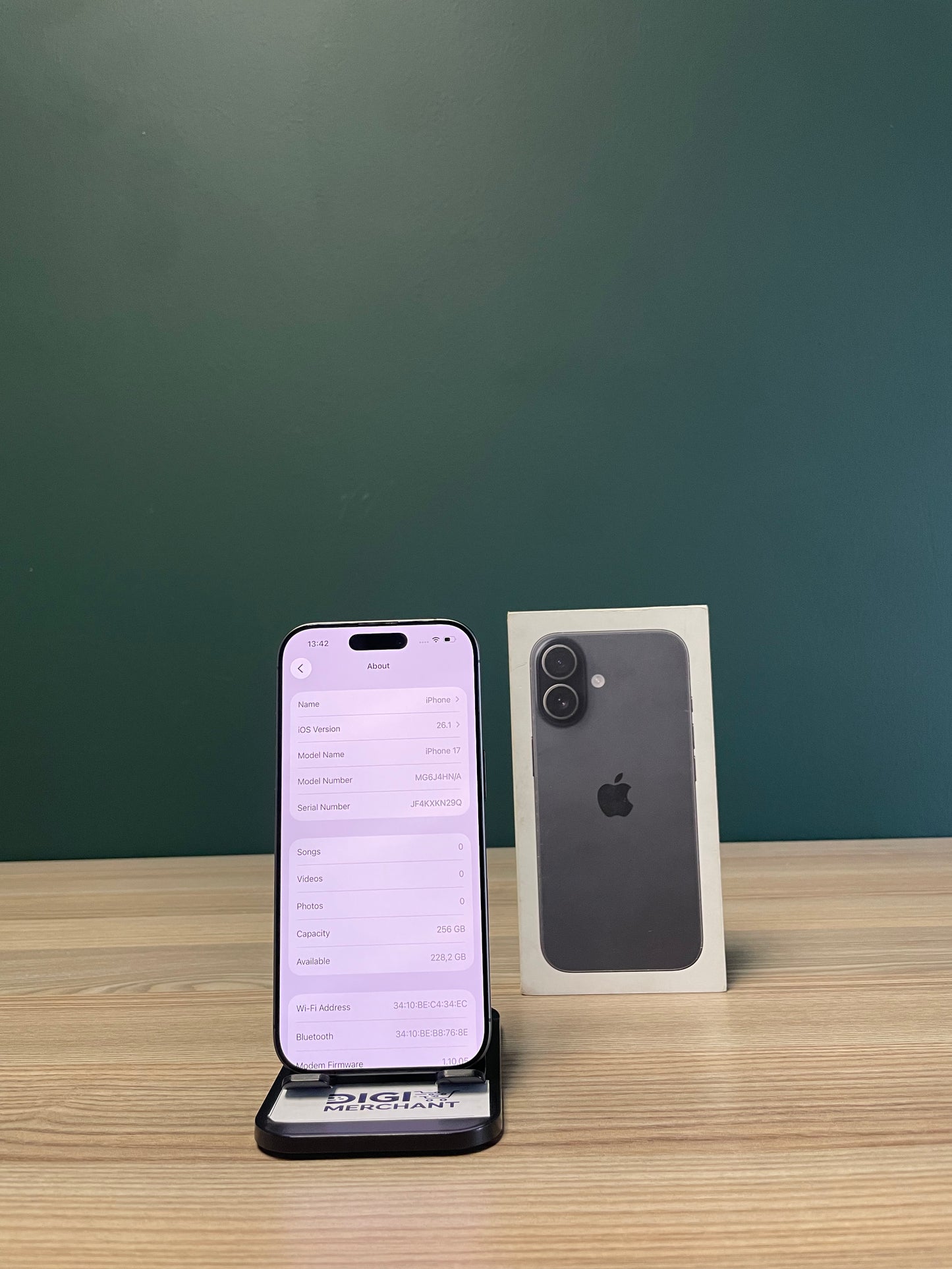 iPhone 17 256GB - Black (Pre-owned | A-Grade)