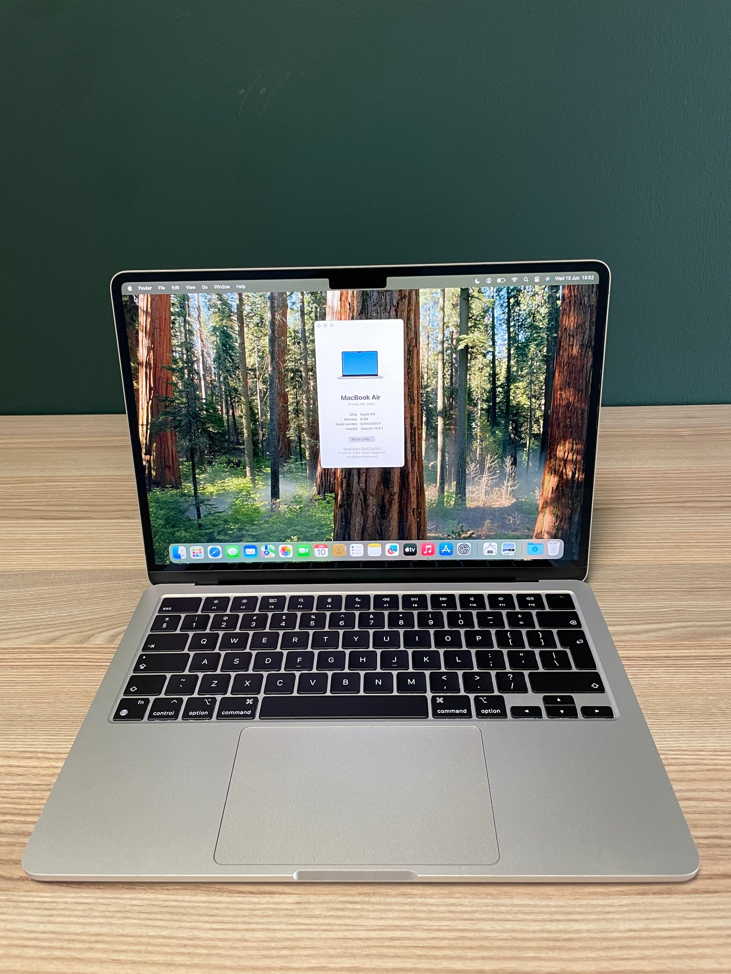 MacBook Air 13-inch | M3 Chip | 256GB | 8GB - Silver (Pre-owned | B-Grade)
