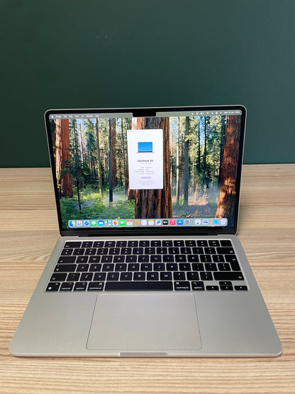MacBook Air 13-inch | M3 Chip | 256GB | 8GB - Silver (Pre-owned | B-Grade)