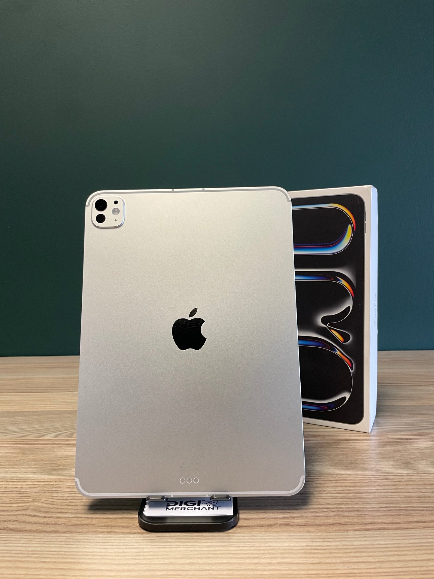 iPad Pro 11-inch M5 | Wi-Fi + Cellular | 256gb - Silver (Pre-owned | A-Grade)