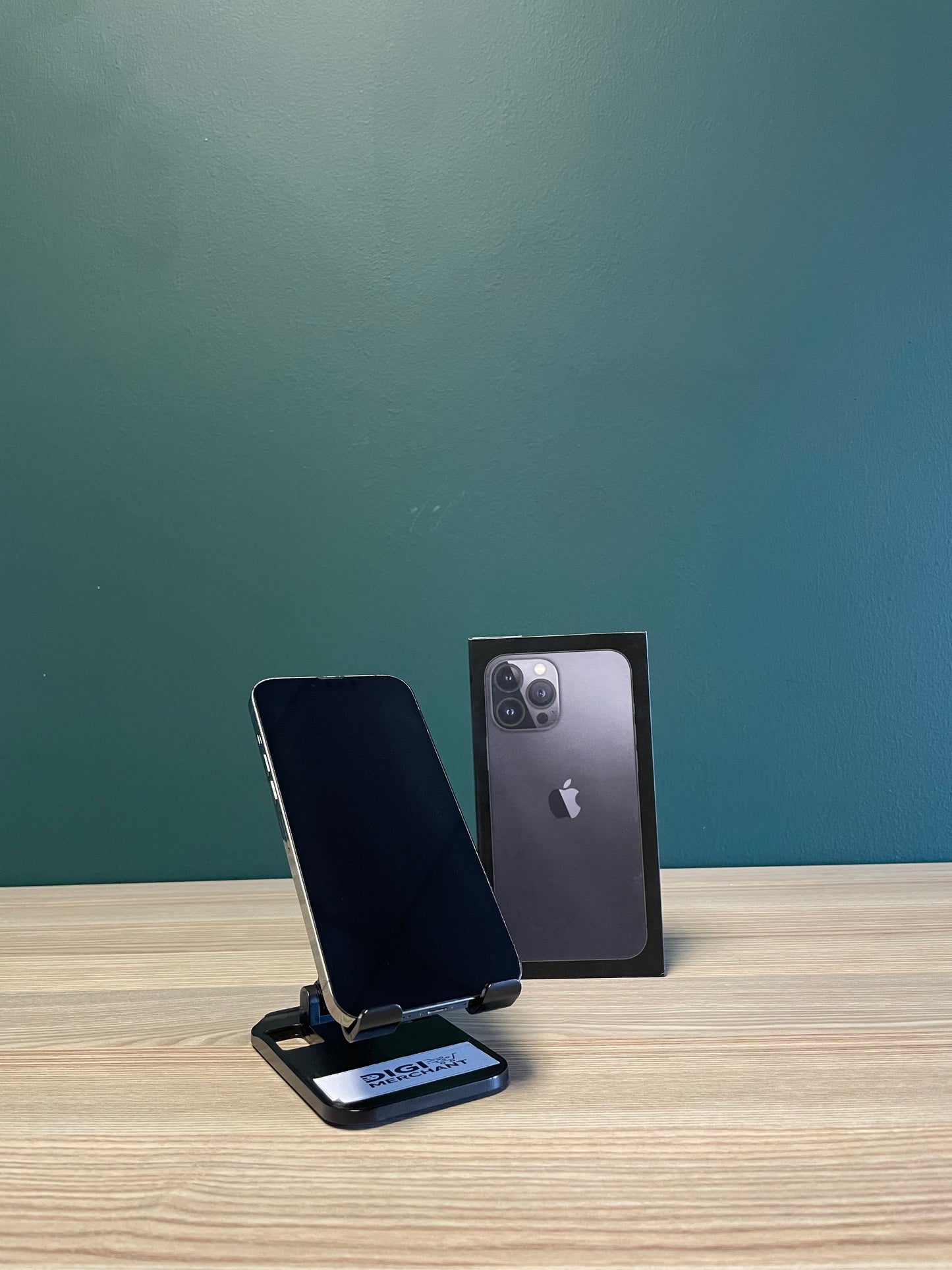 iPhone 13 Pro Max 128GB - Graphite (Pre-owned | C-Grade)