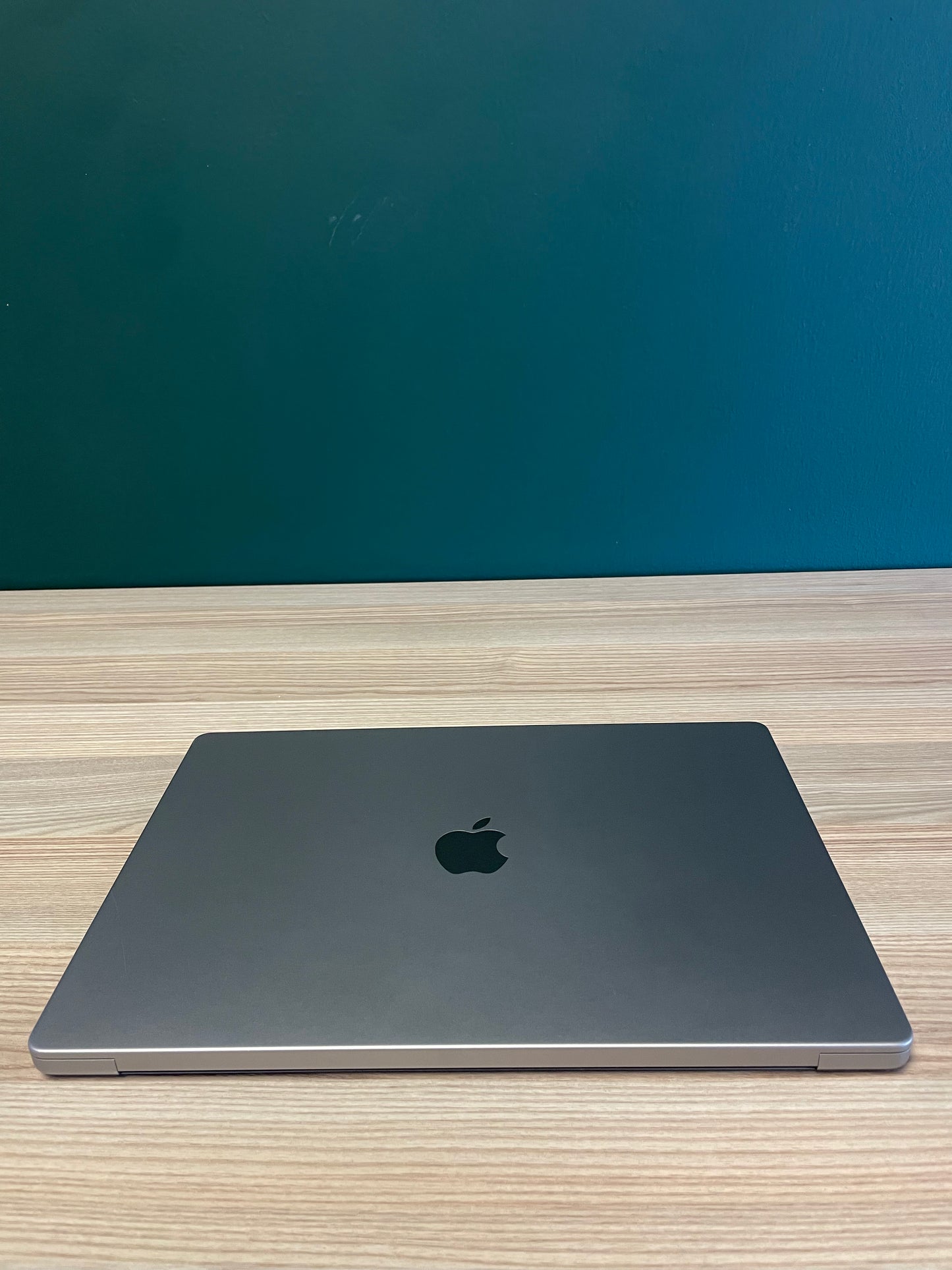 MacBook M1 Pro 16-inch 512GB | 16GB - Space Grey (Pre-owned)