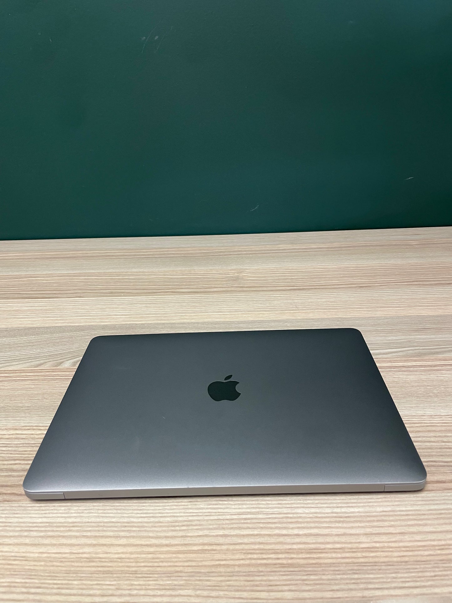 MacBook Air M1 - 256GB - Space Grey (Pre-owned |B-Grade)