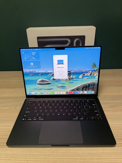 MacBook Pro 14-inch With M5 Chip 1TB | 24GB - Space Black (Pre-owned |A-Grade)