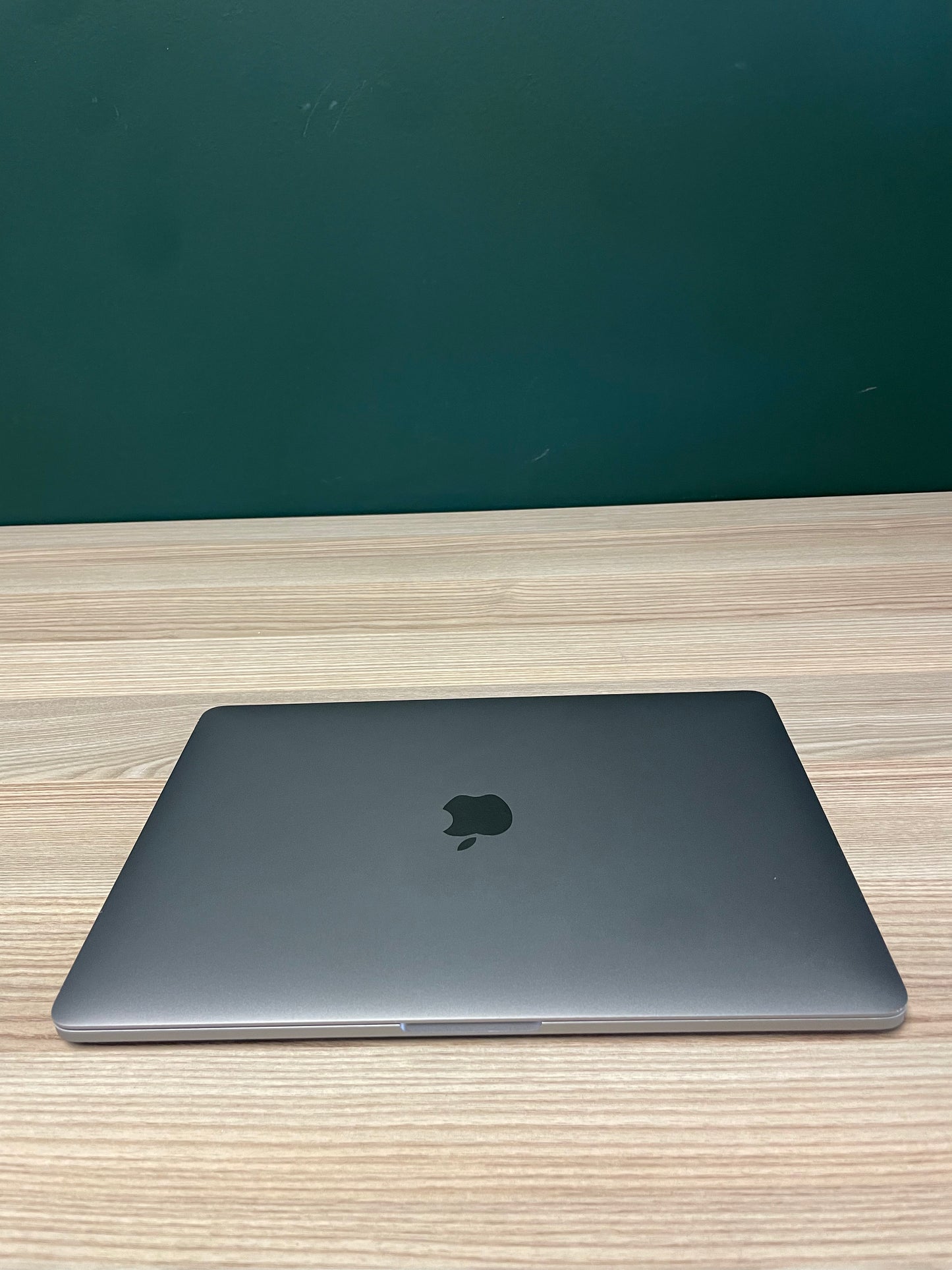 MacBook Pro M1 256GB - Space Grey (Pre-owned | B-Grade)