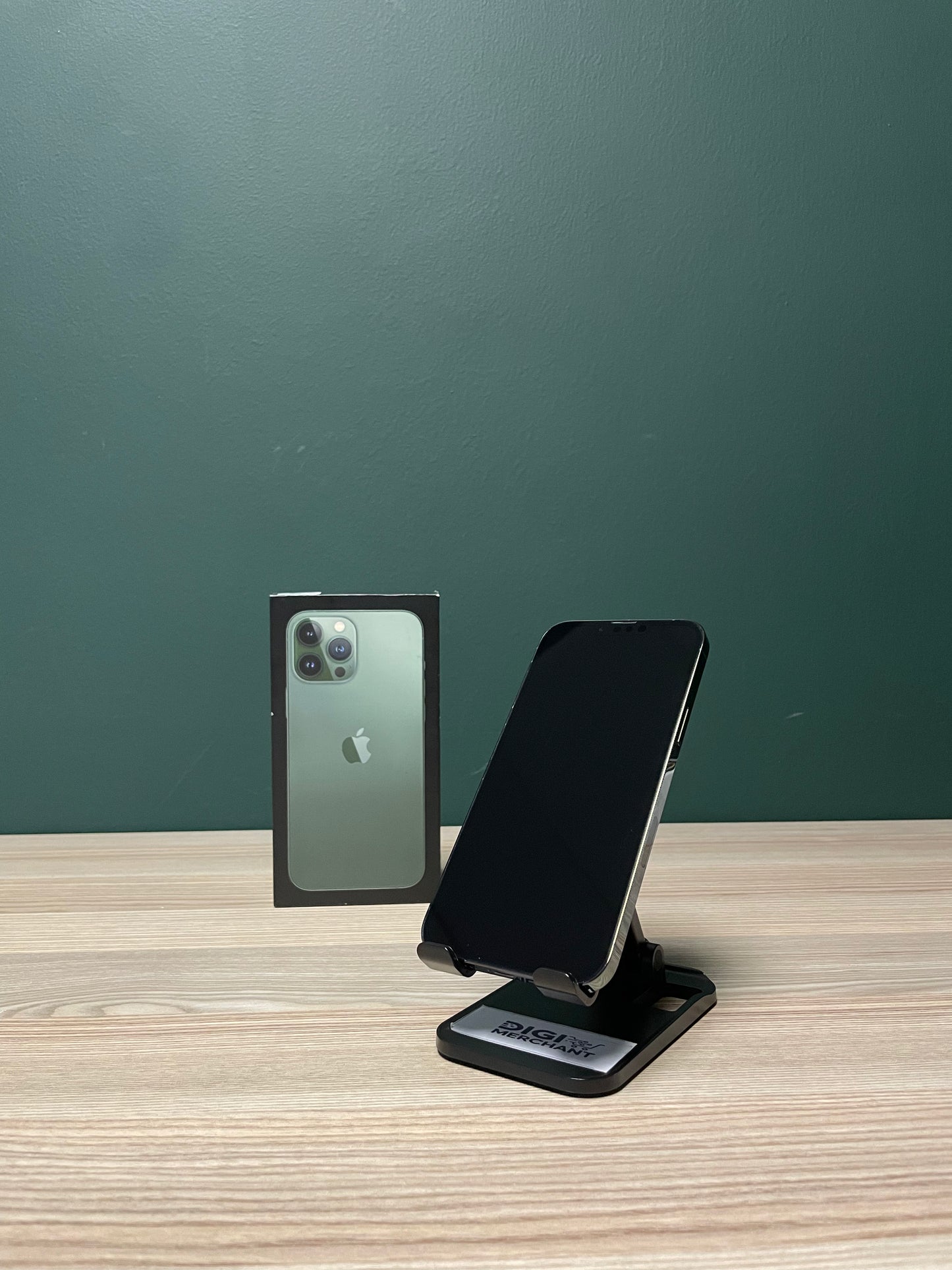 iPhone 13 Pro Max 256GB - Alpine Green (Pre-owned | B-Grade)