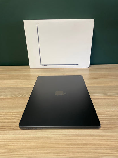 MacBook Air 15-inch | M4 Chip | 512GB | 16GB - Midnight (Pre-owned | A-Grade Pristine)