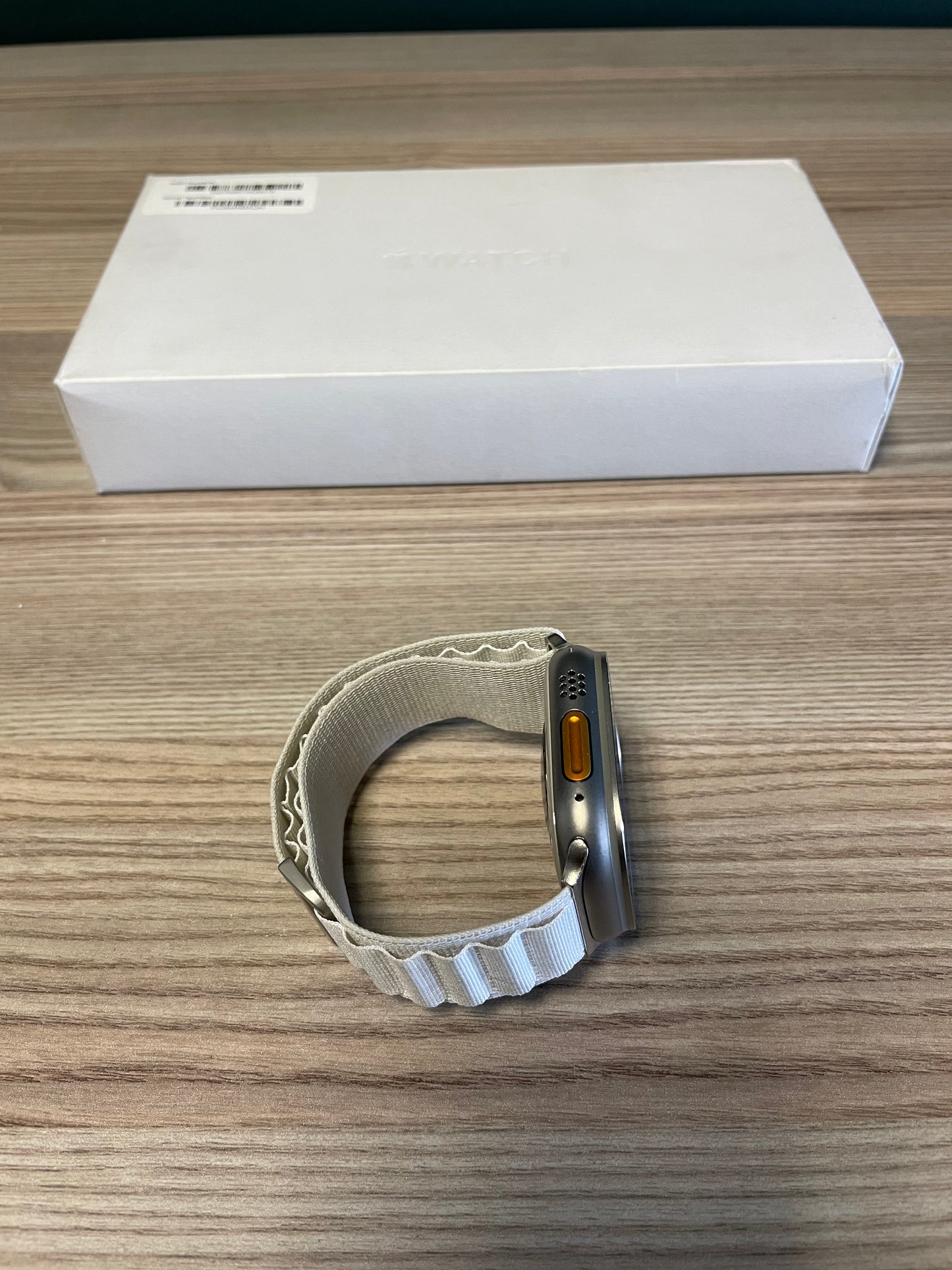 Apple Watch Ultra 1 With Starlight Alpine Loop (Pre-owned | B-Grade)