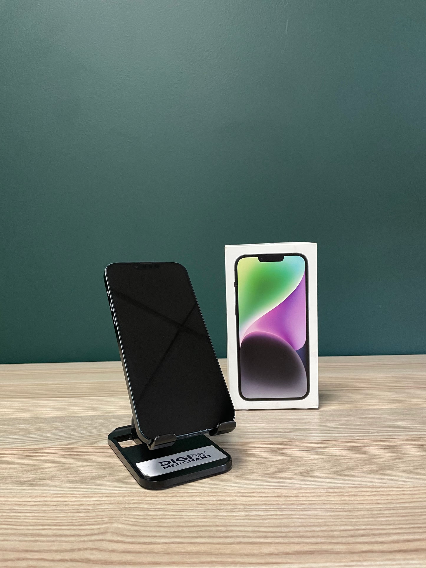iPhone 14 Plus 256GB - Midnight (Pre-owned | C-Grade)