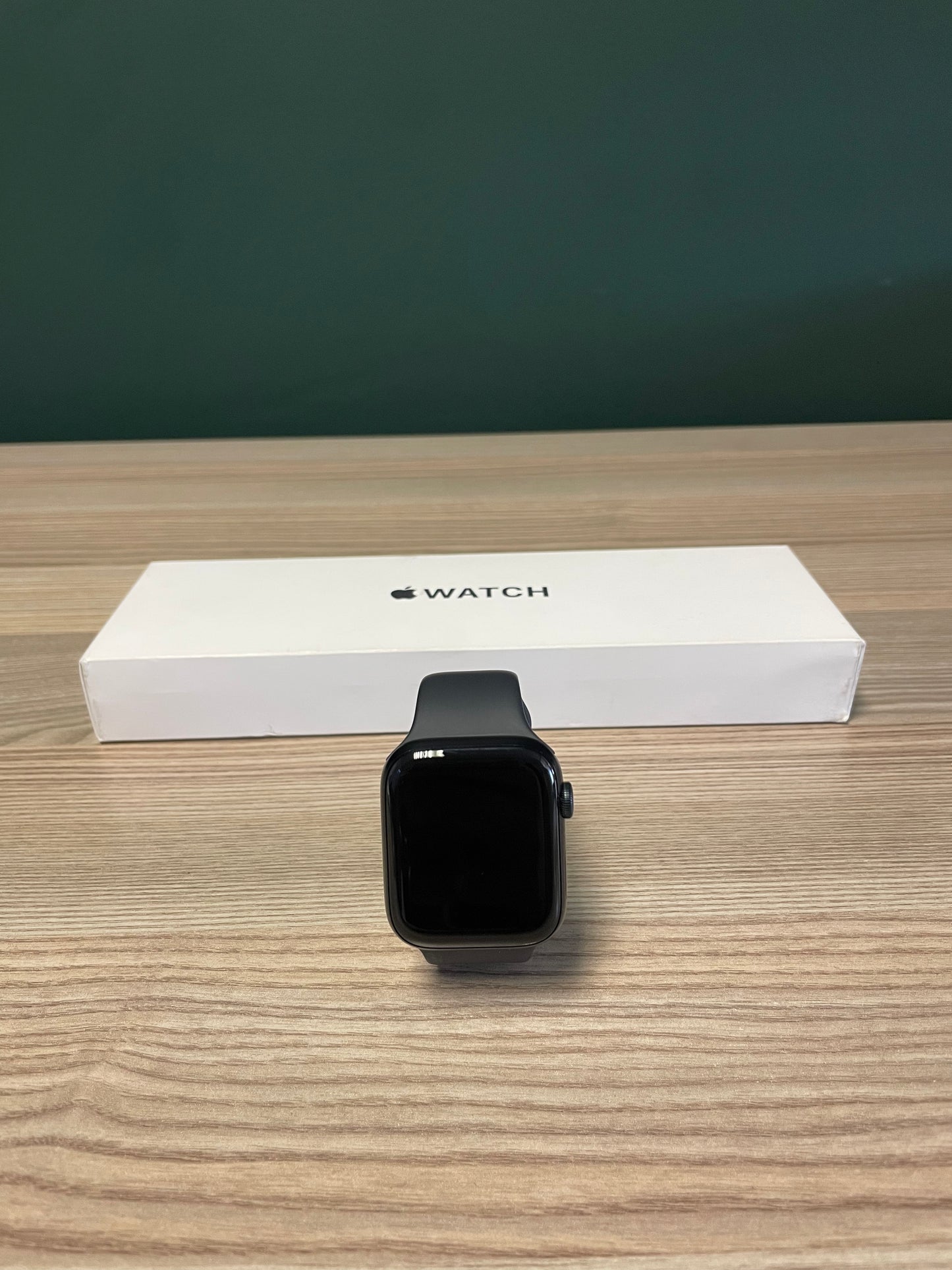 Apple Watch SE (3rd Gen) GPS + Cellular - 44mm Midnight (Pre-owned | A-Grade)