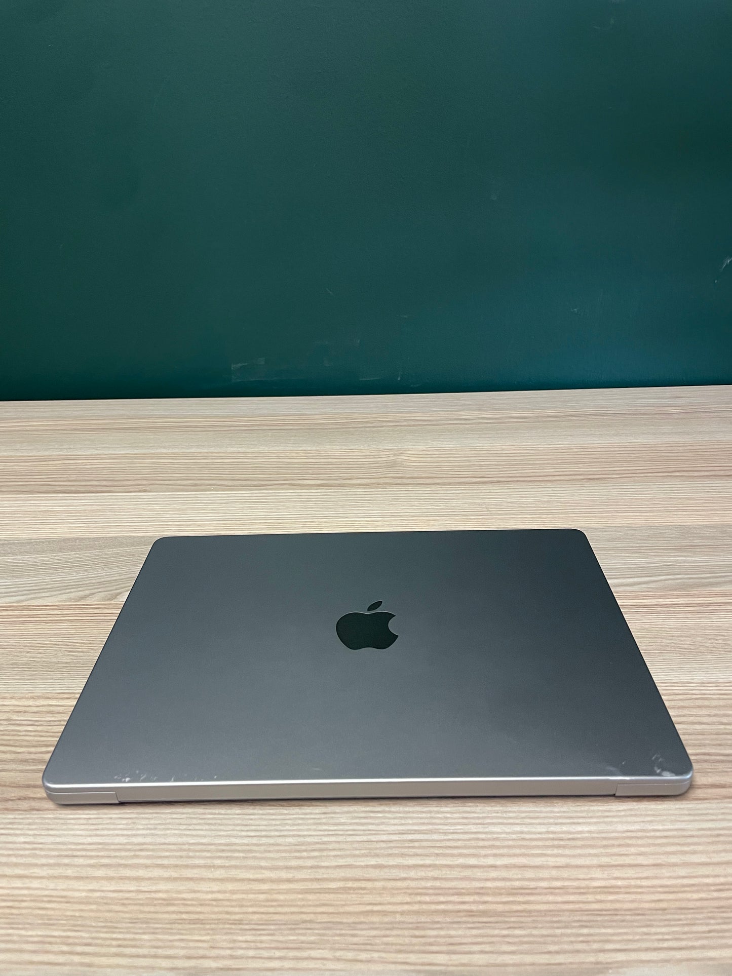 MacBook Pro 14-inch With M1 Pro Chip 512GB | 16GB - Space Grey (Pre-owned | C-Grade)