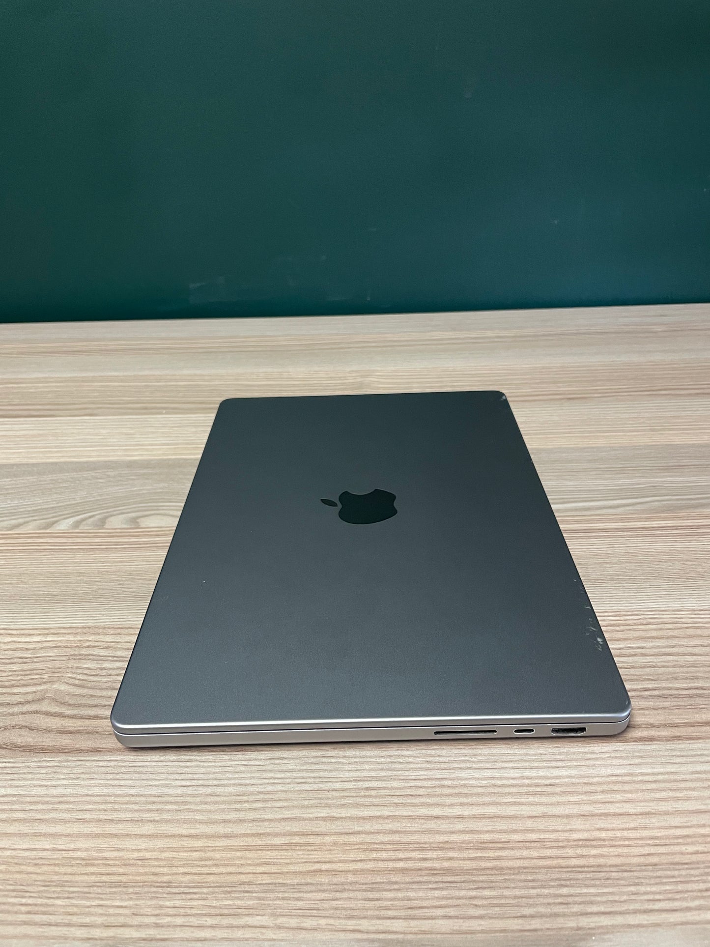 MacBook Pro 14-inch With M1 Pro Chip 512GB | 16GB - Space Grey (Pre-owned | C-Grade)