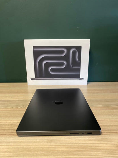 MacBook Pro 16-inch With M3 Pro Chip | 512GB | 18GB - Space Black (Pre-owned | B-Grade)