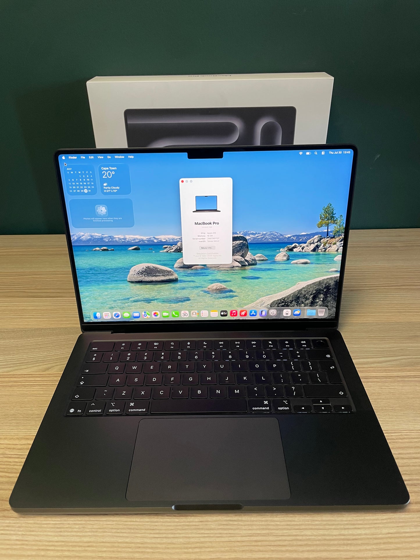 Apple MacBook Pro 14-inch With M5 Chip 512GB | 16GB - Space Black (Pre-owned |B-Grade)