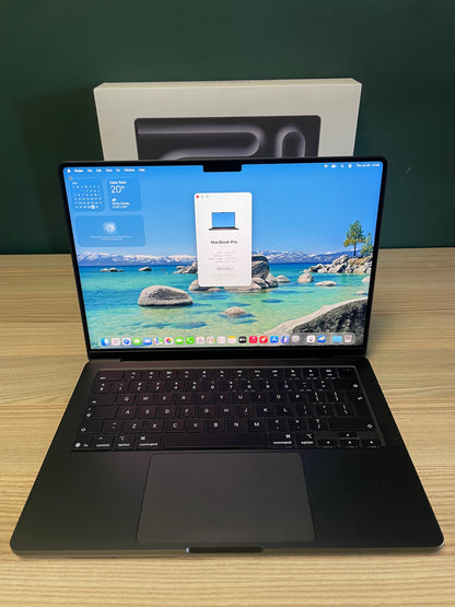 Apple MacBook Pro 14-inch With M5 Chip 512GB | 16GB - Space Black (Pre-owned |B-Grade)