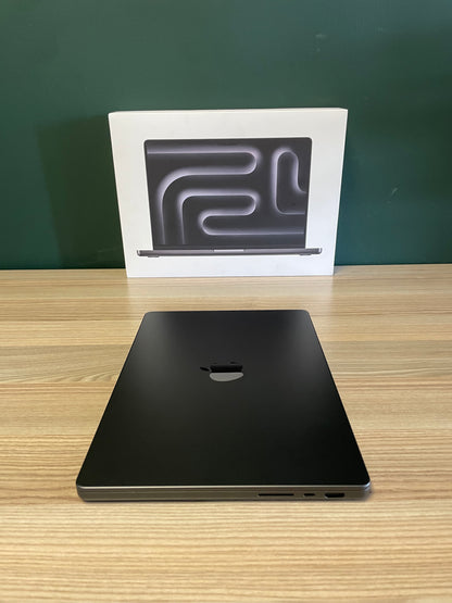 Apple MacBook Pro 14-inch With M5 Chip 512GB | 16GB - Space Black (Pre-owned |B-Grade)