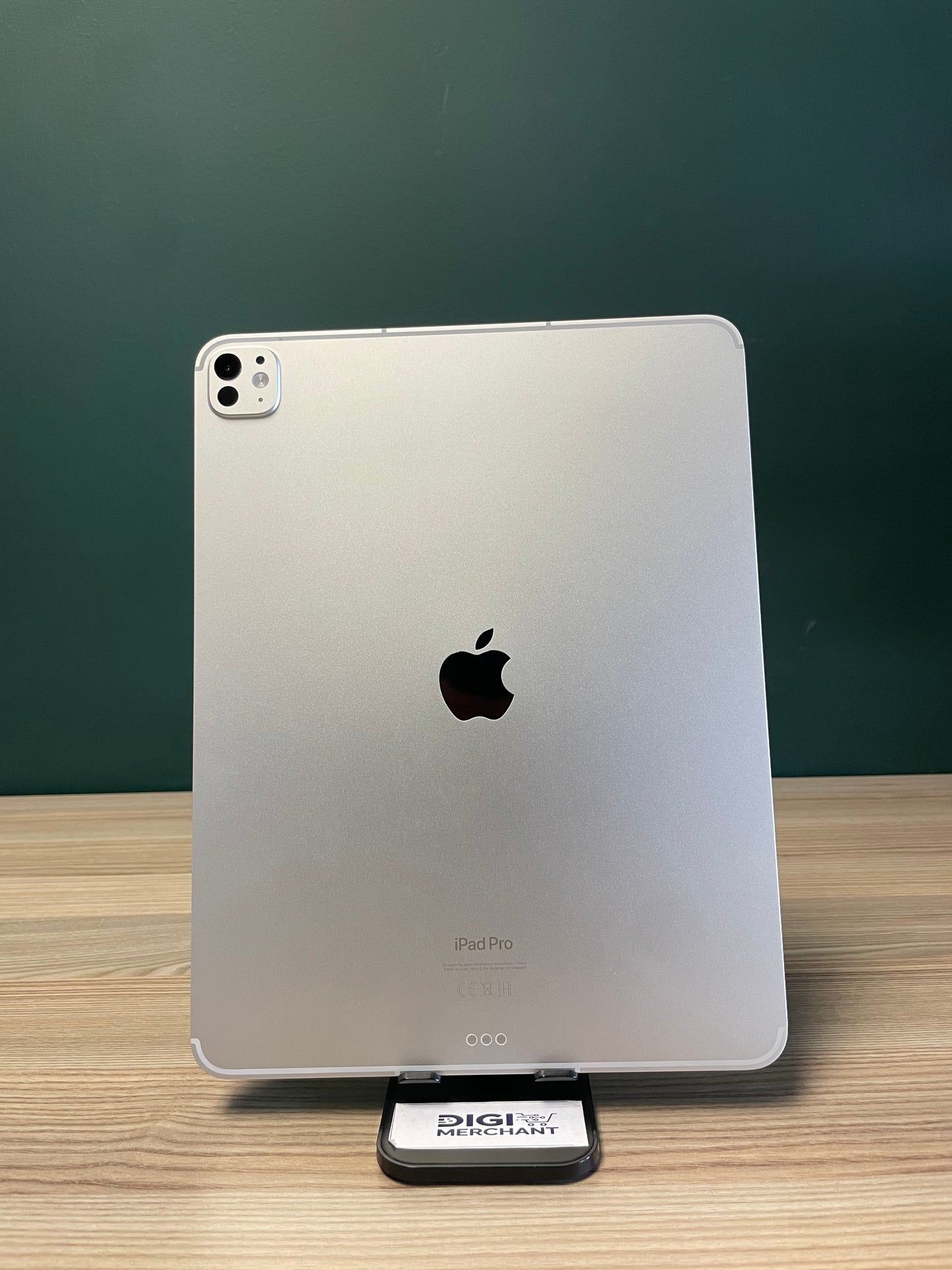 iPad Pro 13-inch M4 | Wi-Fi + Cellular | 512gb - Silver (Pre-owned | A-Grade)
