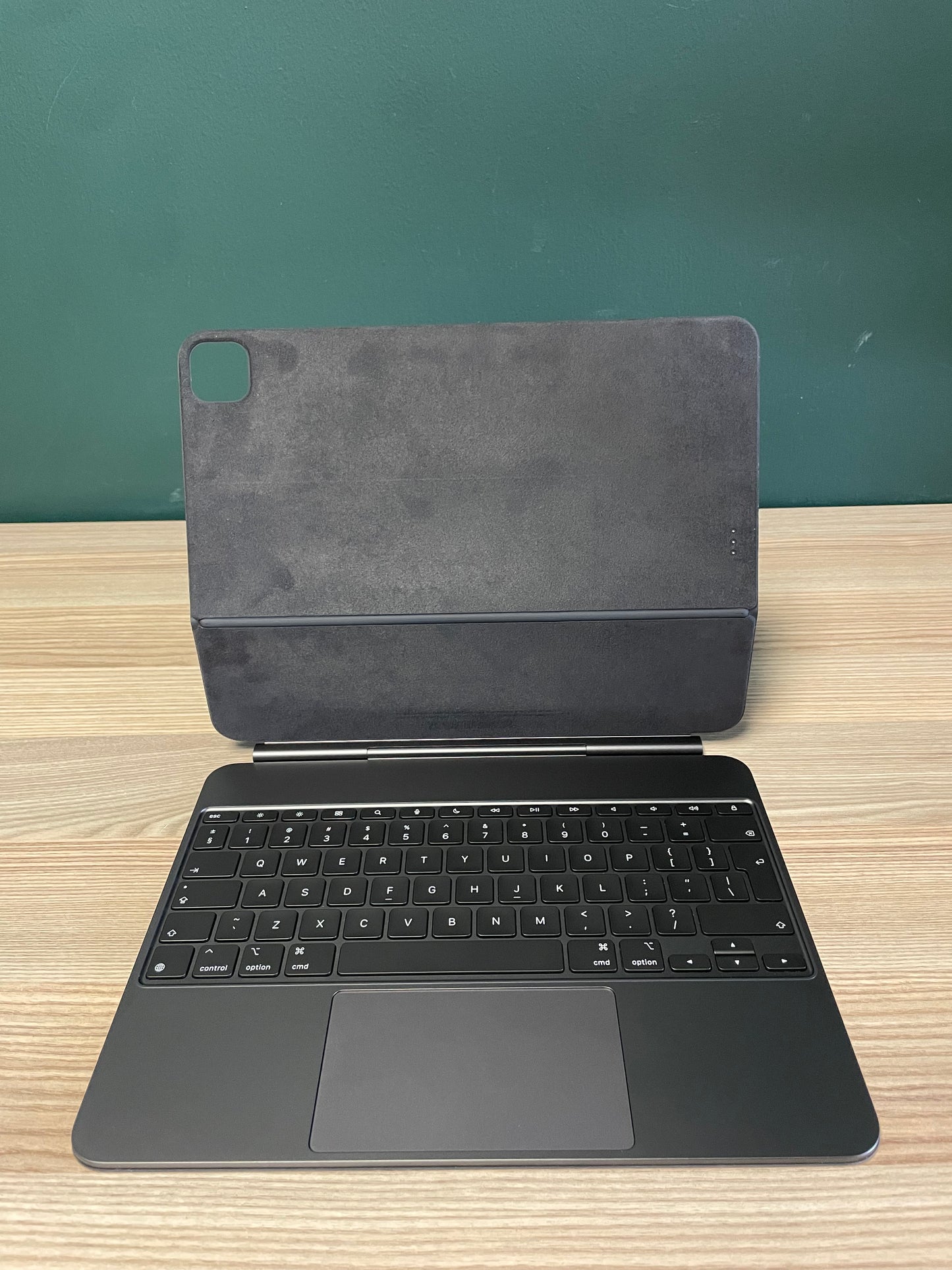 Magic Keyboard for iPad Pro 13-inch Black - (Pre-owned | B-Grade)