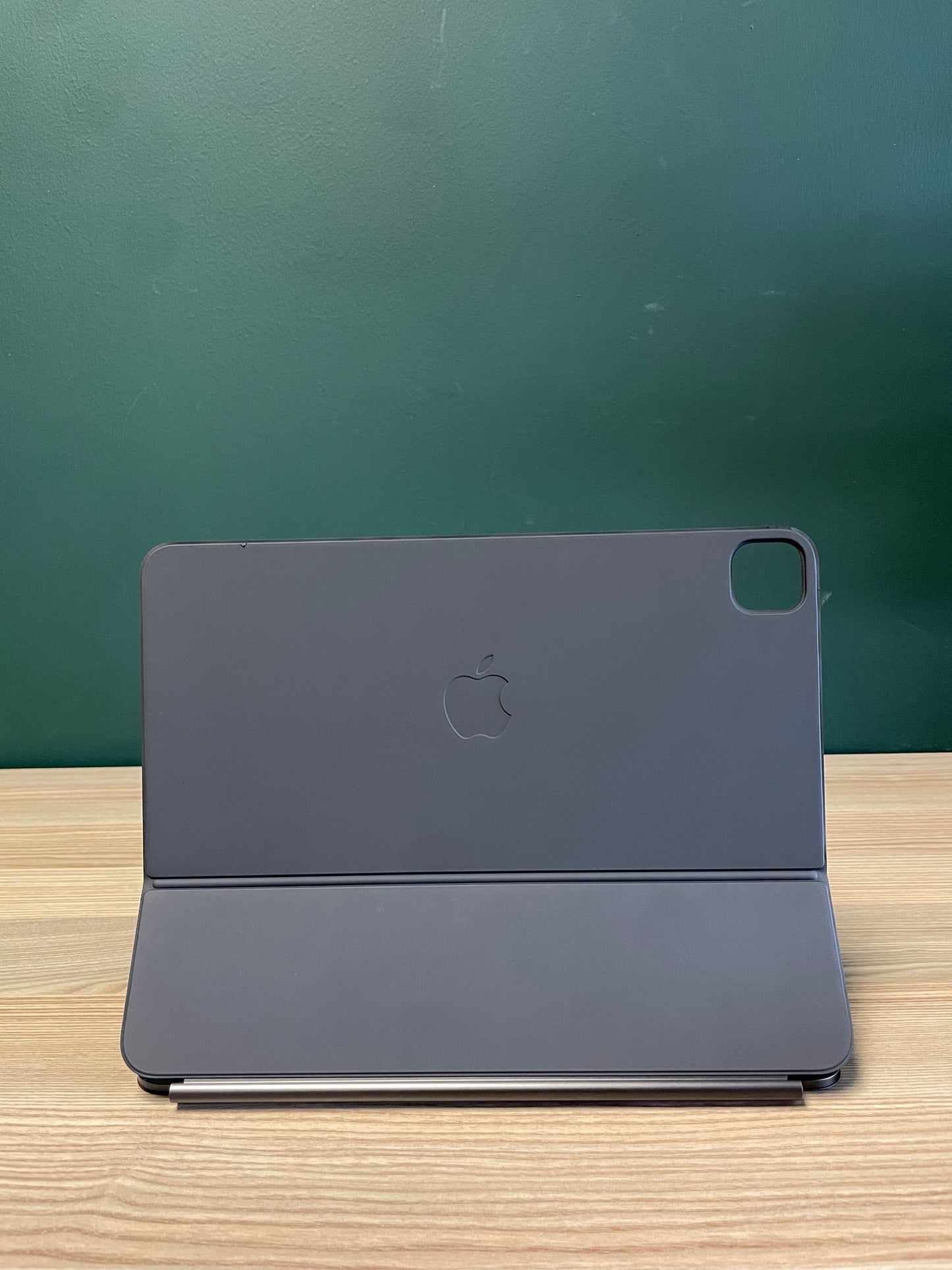 Magic Keyboard for iPad Pro 13-inch Black - (Pre-owned | B-Grade)